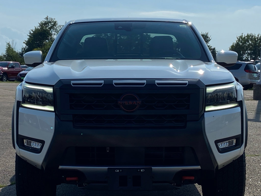 Used 2026 Nissan Frontier PRO-4X AWD/4WD image 8