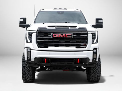 Used 2024 GMC Sierra 2500 AT4 w/ AT4 Premium Plus Package AWD/4WD image 3