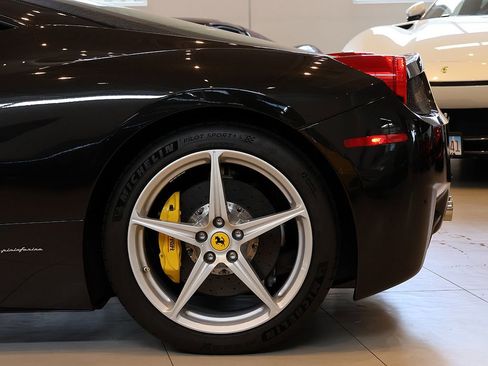 Used 2011 Ferrari 458 Italia Coupe RWD image 63
