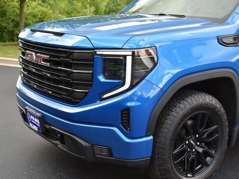 Used 2023 GMC Sierra 1500 Elevation AWD/4WD image 11