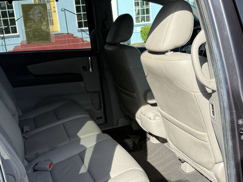 Used 2015 Honda Odyssey EX-L image 29