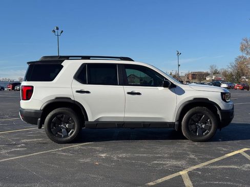 Certified 2026 Honda Passport RTL image 2