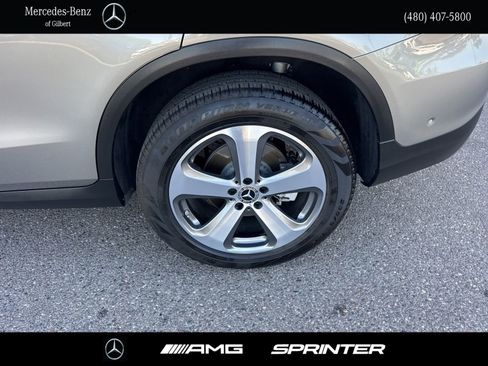 Certified 2022 Mercedes-Benz GLC 300 image 8