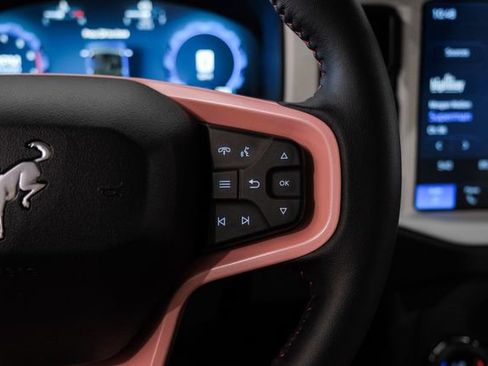 Used 2025 Ford Bronco Heritage Edition image 47