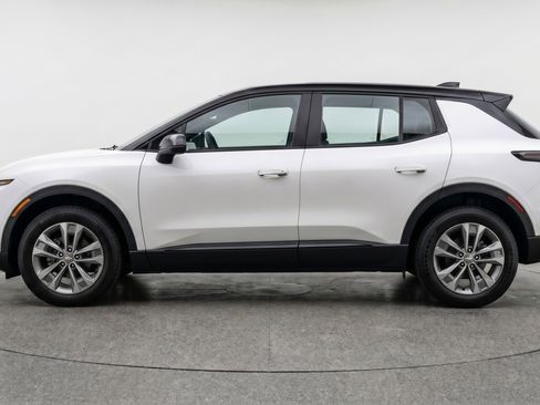 Used 2025 Chevrolet Equinox LT image 5