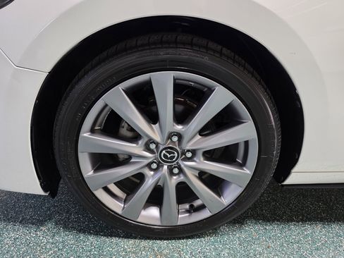 Used 2019 MAZDA MAZDA3 Sedan image 12