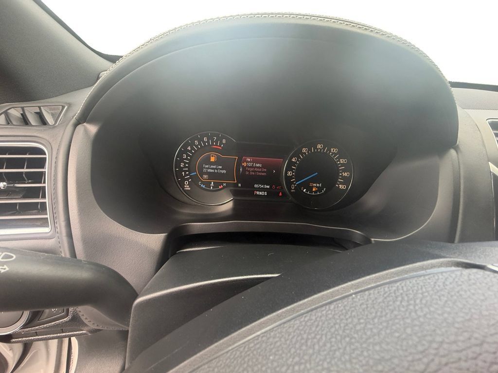 Used 2018 Ford Explorer Platinum AWD/4WD image 14
