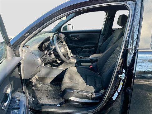 Used 2024 Honda HR-V Sport image 21