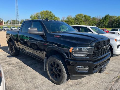 Used 2021 RAM 2500 Limited AWD/4WD image 1