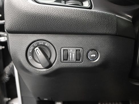 Used 2021 Dodge Challenger R/T Scat Pack RWD image 13
