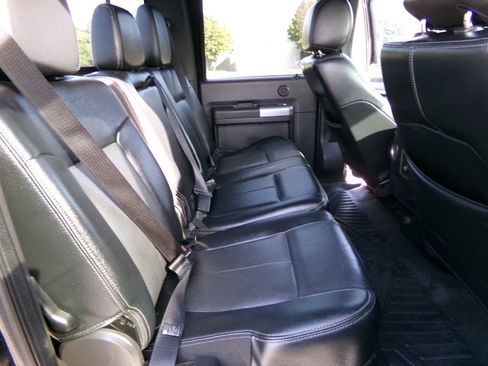 Used 2016 Ford F350 Lariat w/ Lariat Interior Package image 13