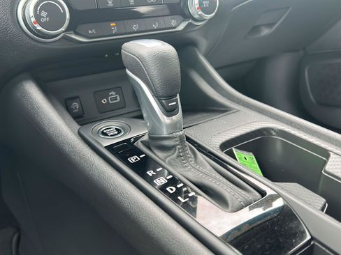 Used 2025 Nissan Sentra S FWD image 19