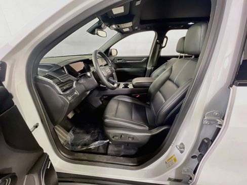 Used 2024 GMC Acadia Elevation w/ Black Edition image 21