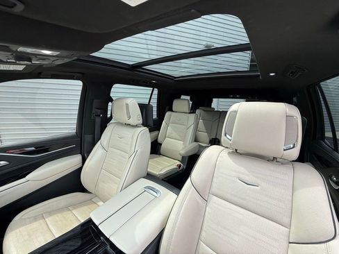 Used 2023 Cadillac Escalade Sport w/ Touring Package image 31