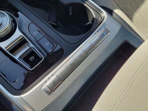 New 2026 Kia Carnival EX FWD image 36