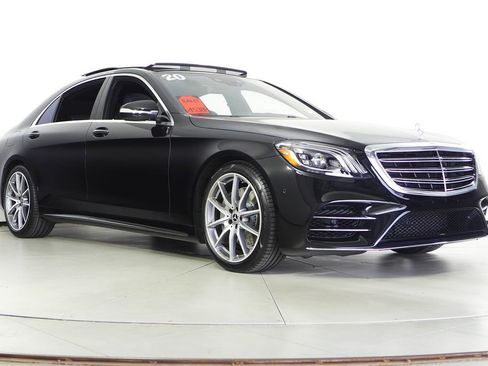 Used 2020 Mercedes-Benz S 560 Sedan image 4
