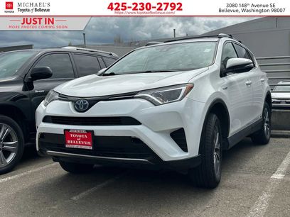 Used 2018 Toyota RAV4 LE w/ Carpet Mat Package