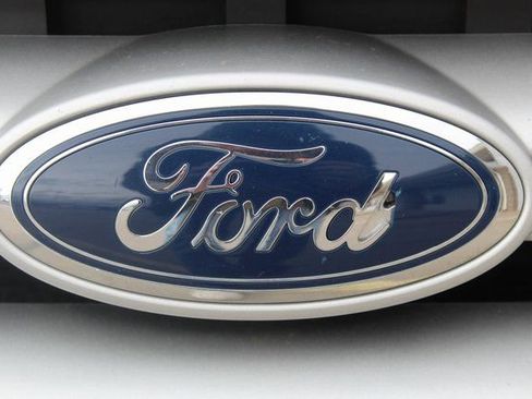 Used 2019 Ford Escape SE image 18