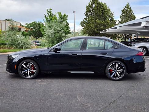 New 2027 BMW 530i xDrive w/ M Sport Package AWD/4WD image 2