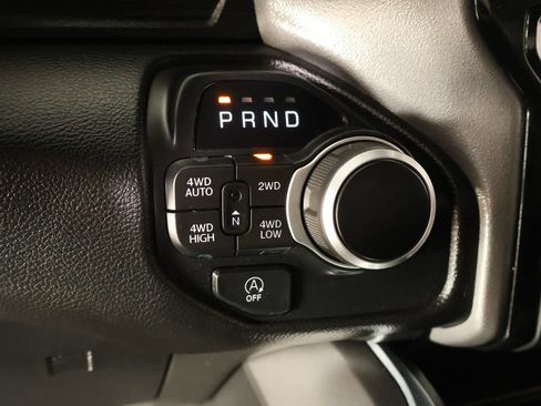 Used 2025 RAM 1500 Big Horn AWD/4WD image 9