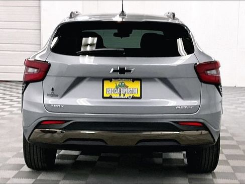 Used 2025 Chevrolet Trax ACTIV w/ Driver Confidence Package FWD image 5