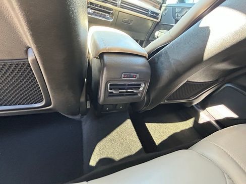 Used 2025 Lincoln Corsair Reserve w/ Equipment Group 202A image 20