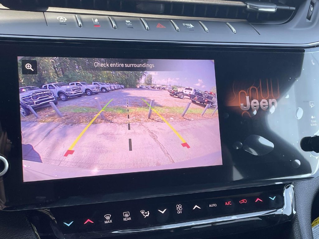 New 2027 Jeep Grand Cherokee 4WD image 34