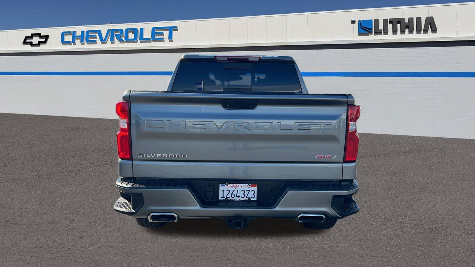 Used 2021 Chevrolet Silverado 1500 RST w/ Convenience Package II AWD/4WD image 6