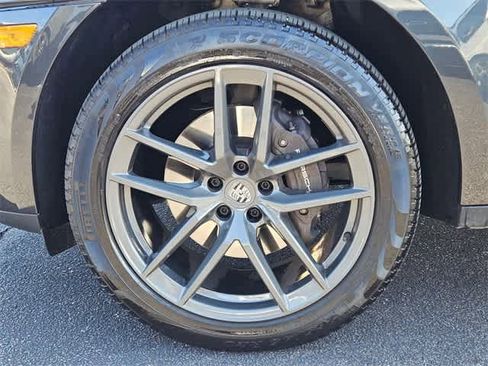 Used 2024 Porsche Macan image 13