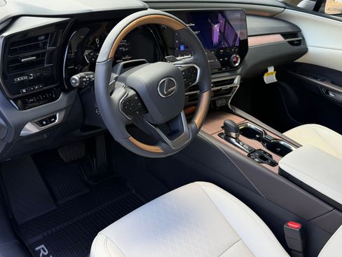 New 2026 Lexus RX 350 AWD image 4