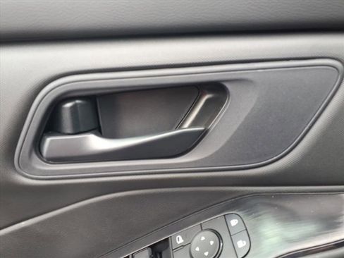 New 2026 Nissan Rogue S image 16