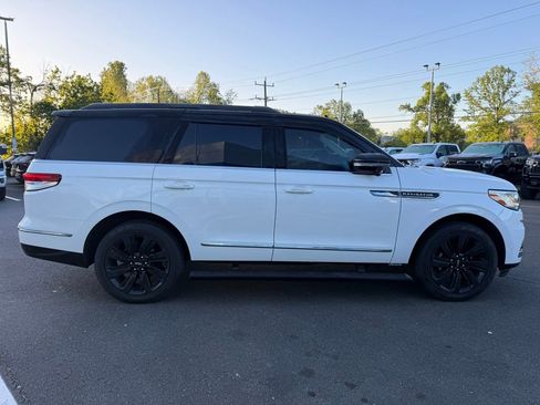 Used 2024 Lincoln Navigator Black Label image 7