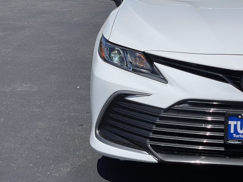 Used 2024 Toyota Camry LE FWD image 3