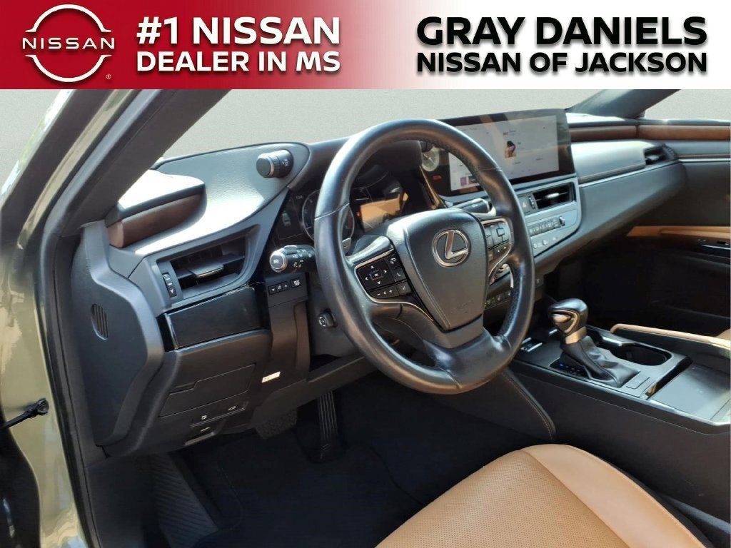 Used 2023 Lexus ES 350 w/ Premium Package FWD image 9