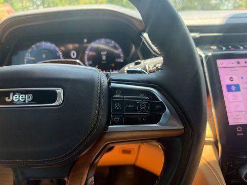 Used 2024 Jeep Grand Cherokee L Summit AWD/4WD image 23