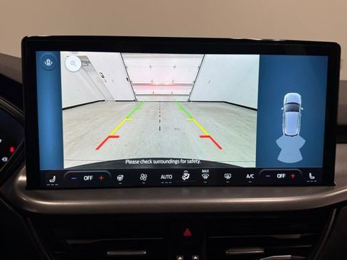 Used 2024 Ford Escape SE image 29