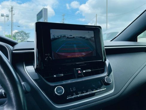 Used 2023 Toyota Corolla SE FWD image 19