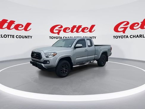 Certified 2022 Toyota Tacoma SR5 image 4