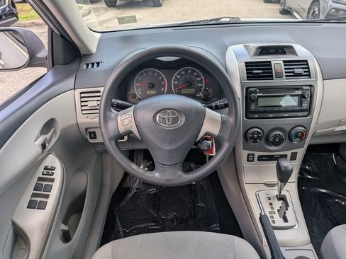 Used 2012 Toyota Corolla LE FWD image 15