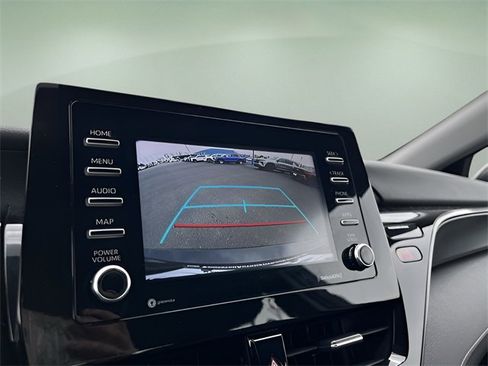 Used 2023 Toyota Camry SE image 18