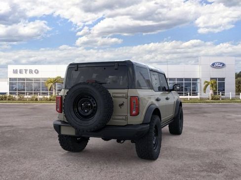 New 2026 Ford Bronco Badlands w/ Black Appearance Package AWD/4WD image 8