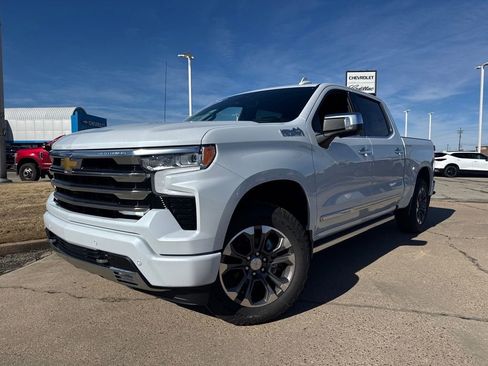 New 2026 Chevrolet Silverado 1500 High Country w/ Technology Package AWD/4WD image 1