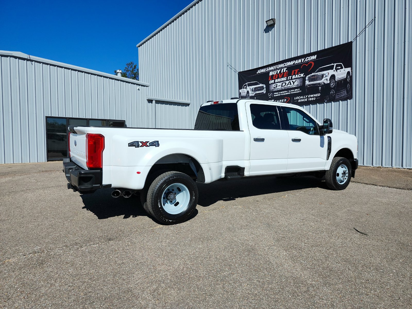 Used 2024 Ford F350 XL w/ FX4 Off-Road Package AWD/4WD image 8