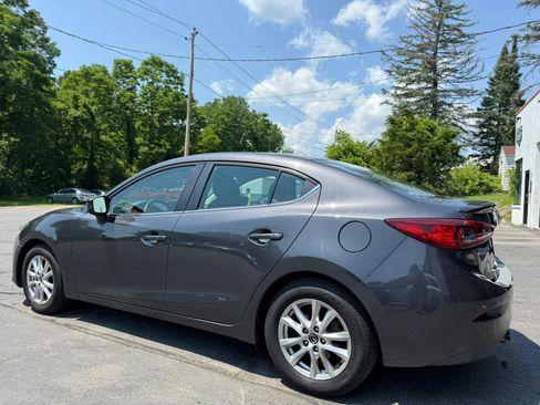 Used 2016 MAZDA MAZDA3 i Touring FWD image 4