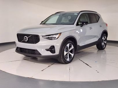 Used 2026 Volvo XC40 B5 Plus