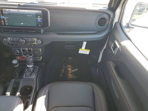 New 2026 Jeep Wrangler Unlimited Rubicon image 17