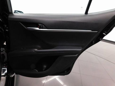 Used 2024 Toyota Camry SE image 28