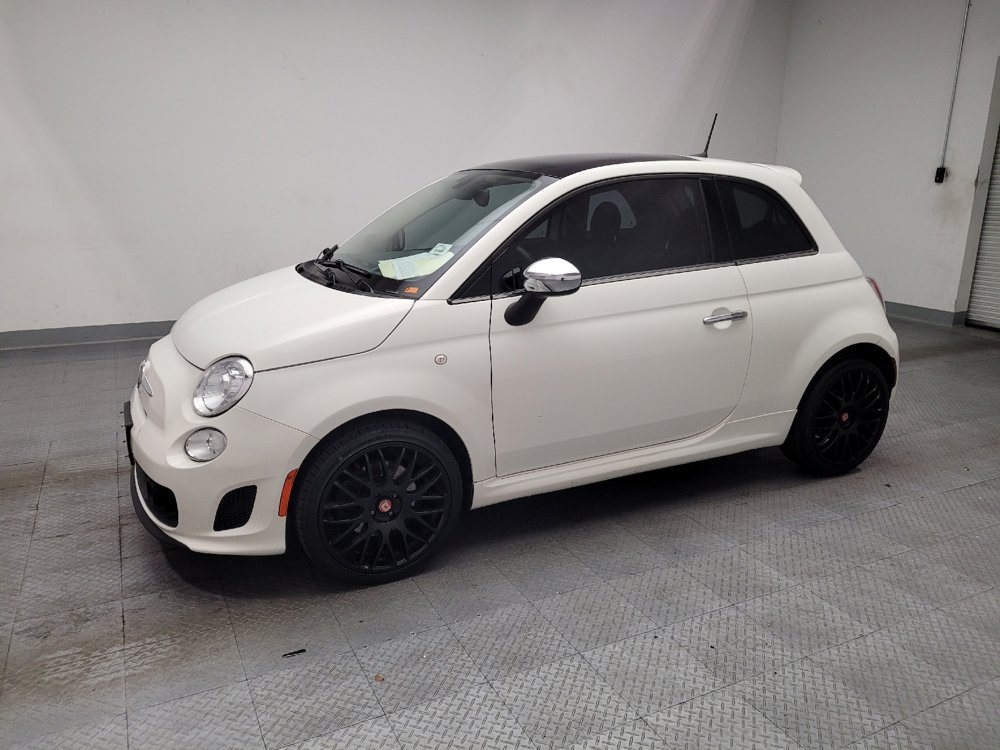 Used 2018 FIAT 500 Lounge FWD image 2