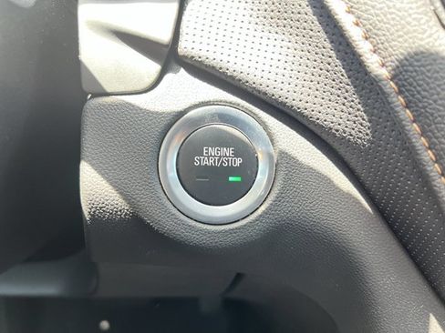 Used 2024 Chevrolet Equinox Premier FWD image 17