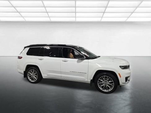 Used 2025 Jeep Grand Cherokee L Summit w/ MOPAR Finishing Package AWD/4WD image 3